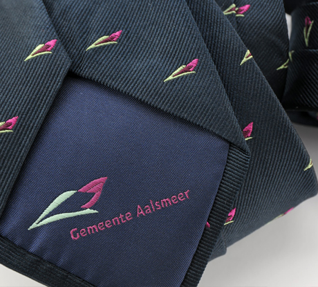 From Teamwear to Corporate Gifts: How Accessories Make the Difference